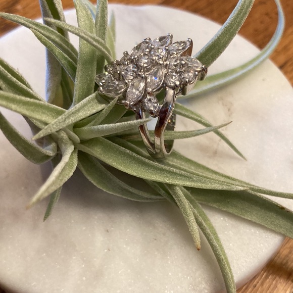 Cocktail Ring 💎 - Picture 7 of 8